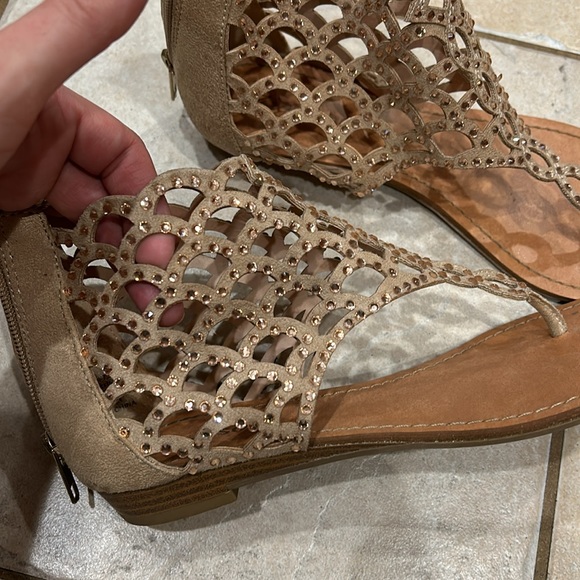 Sandals - Picture 2 of 4